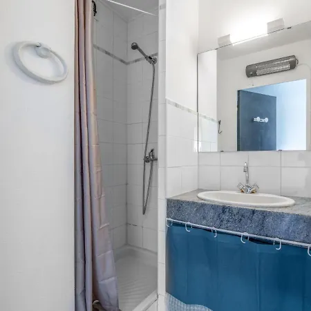 Διαμέρισμα Azureva 2 *
